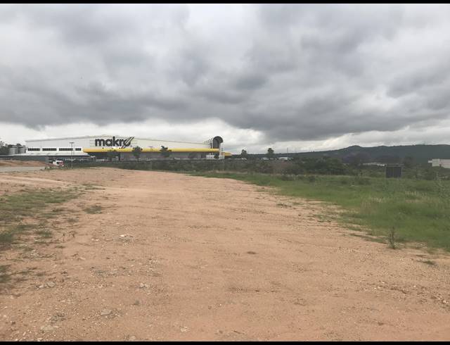 7,000M² VACANT LAND FOR SALE IN RIVERSIDE PARK